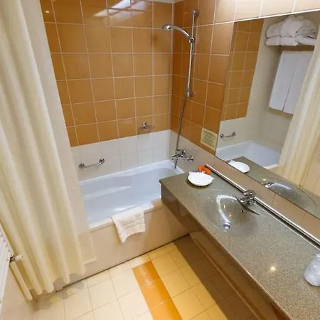 Hotell Top Countryline Zenith Conference And 4*
