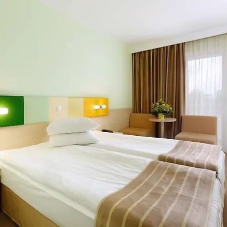 Top Countryline Zenith Conference And 4* Köstence